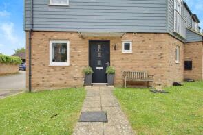 11, Holly Blue Close, St. Neots PE19 6TD