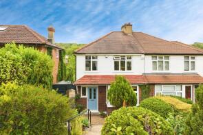 60, Valley Road, Kenley CR8 5BU