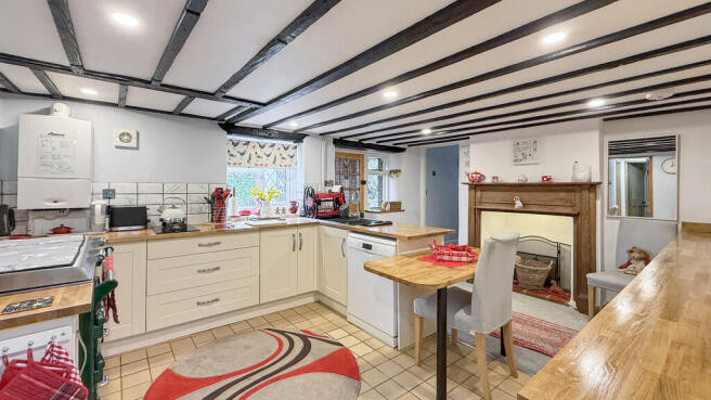 Kitchen/breakfast...