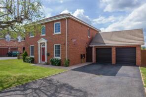 8, Montgomerie Close, Worcester WR2 4QW