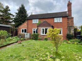 Parish Cottage, A417 From Pike Cottage To Peascroft Via Ashperton, Ledbury HR8 2RY