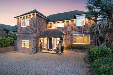 Valley Drive, Gravesend, DA12