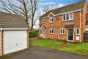 38, The Sandringhams, Salisbury SP5 3SP