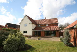 7 Wheatsheaf House, Church Close, Stowmarket IP14 6JQ