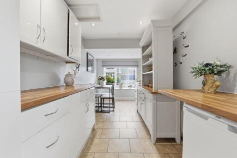 Charnwood Close, Leicester Forest East, LE3