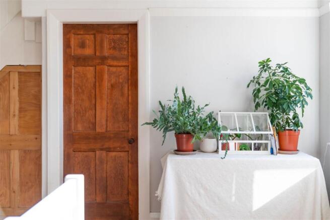 Dining Room-5.jpg