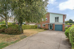 28, Downsview Avenue, Pulborough RH20 4PS