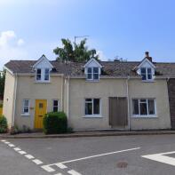 6 Cefn Bryn, School Row, Llanfrynach, Brecon LD3 7AZ