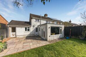 32, Chandlers Mead, Lewes BN8 4SZ