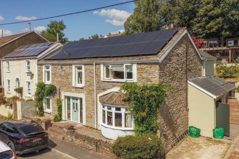Wyndham Street, Machen, CF83
