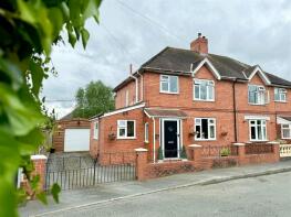 22, Drenewydd, Oswestry SY11 4AH