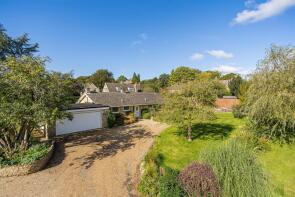 Carisbrooke, Brackley Road, Brackley NN13 5NE