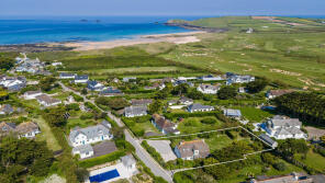 Lowlands, Constantine Bay, Padstow PL28 8JJ
