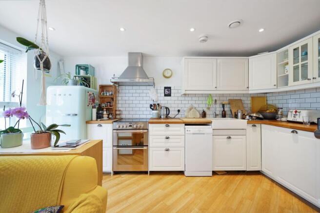 Flat 3, 85, Grove Road - 1qdxMibpJtJOm3dq5wAO