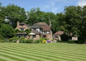 Bowshots, Carters Hill, Sevenoaks TN15 0SD