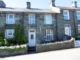 Mona, Fro Wnion Terrace, Fronwynion Street, Trawsfynydd LL41 4SE