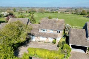 15, Tilbury Rise, Northampton NN6 8BW