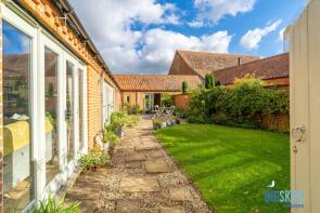 4, Belle Vue Farm Barns, Dereham Road, Melton Constable NR24 2QN