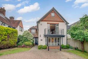 Potters Lodge, Bassetsbury Lane, High Wycombe HP11 1QU