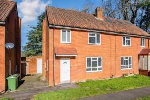 22, Dale View, Epsom KT18 6EH