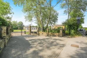 Elm Cottage, Elmwood House, Common Road, Waltham Abbey EN9 2DF