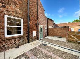 Holme Cottage, Callas, Bishop Burton HU17 8QL