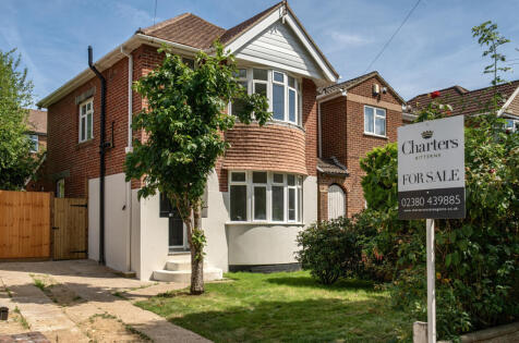 Glenfield Avenue, Bitterne, Southampton, Hampshire, SO18