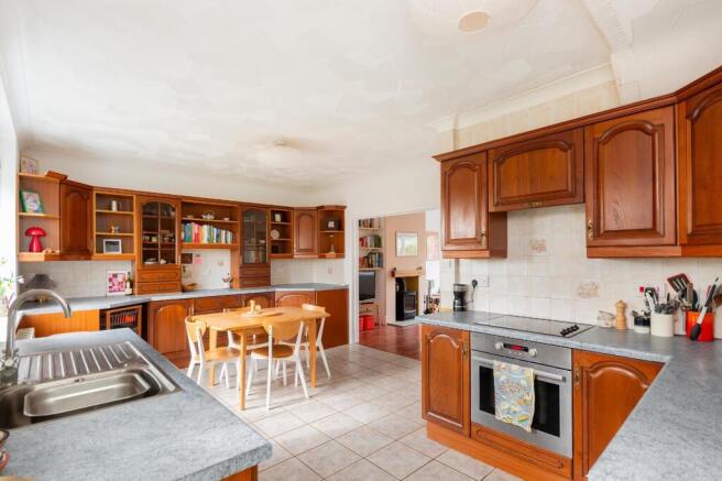 2E8RBD - Kitchen Diner A.jpg