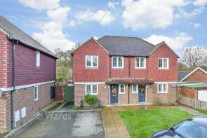 2, 94 Bells Court, The Street, Canterbury CT3 3JW
