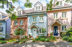 5, Abbey Walk, East Cowes PO32 6GF