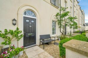 14, Capricorn Way, Plymouth PL9 8FU