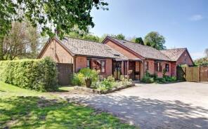 Beechside, High Street, Vernham Dean, Andover SP11 0LD