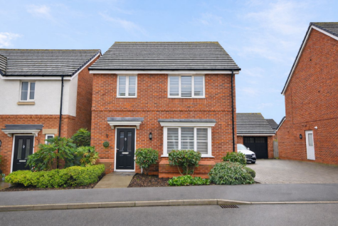 Ullswater Close, Northampton, NN3
