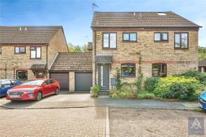 17, Capel Close, Buckingham MK18 5HX