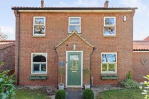 2, Robin Walk, Grimsby DN37 9HP