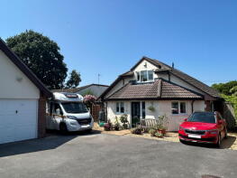 Yew Tree House, Front Street, Winscombe BS25 5NB