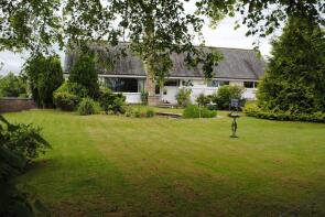 Cultyre, Hartree Entries Road, Biggar ML12 6JS