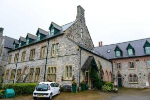 7, St Davids Close, Holywell CH8 8RE
