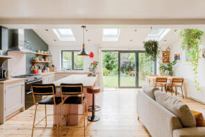 7, Frobisher Road, Ashton, Bristol BS3 2AU