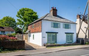 Baytrees, Brooks Green Road, Horsham RH13 8GR