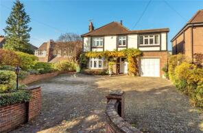 Heathlands, Old Road, Betchworth RH3 7DU