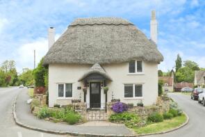 Old Thatch, Stratford Road, Shipston-on-stour CV36 4NL