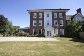 Hope House, Clock House Road, Little Burstead, Billericay CM12 9ST