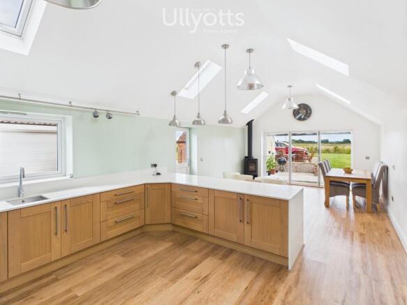 Kitchen/Day Room