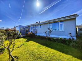 25 Nantlais, Maes Y Cnwce, Newport SA42 0RS
