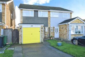 11, Garden Close, Chelmsford CM3 6BP