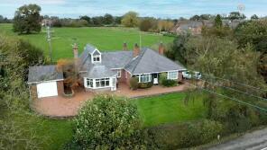 The Spinney, Dodleston Lane, Pulford, Chester CH4 9DS