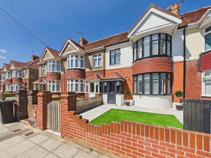 Gofton Avenue, Drayton, Portsmouth, PO6