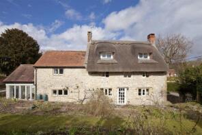 Greystones, Becketts Lane, Salisbury SP3 5BD
