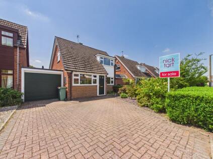 15 Hampton Drive, Newport